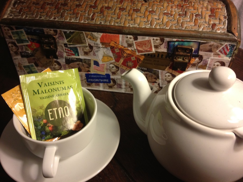 danielle hatfield's DIY postage tea chest