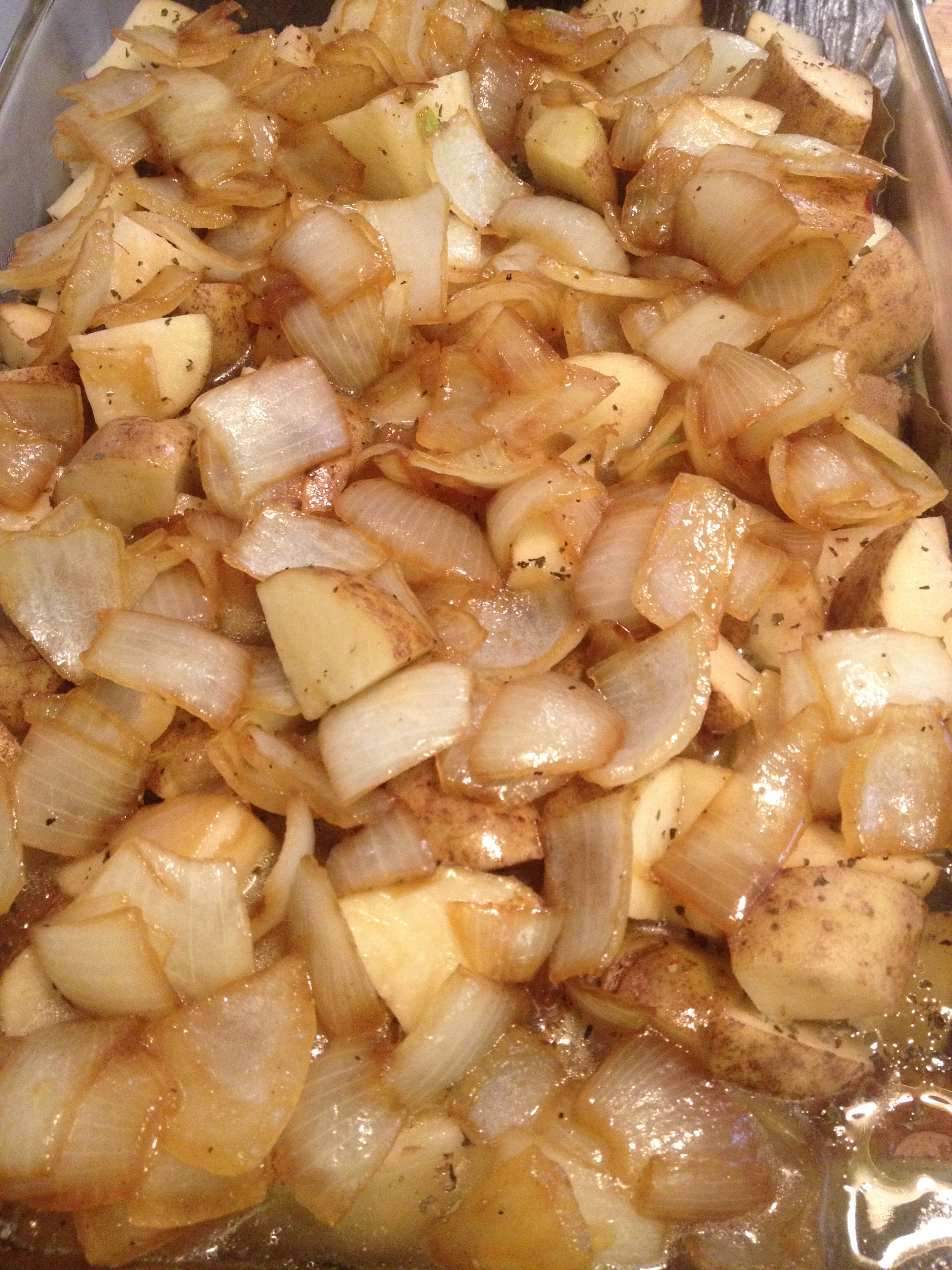 adding the onion into the potatoes