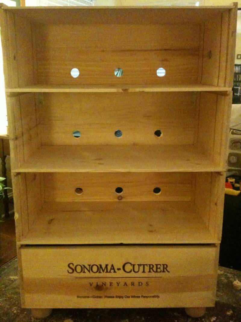 DIY :: Sonoma-Cutrer Wine Crate Shelving
