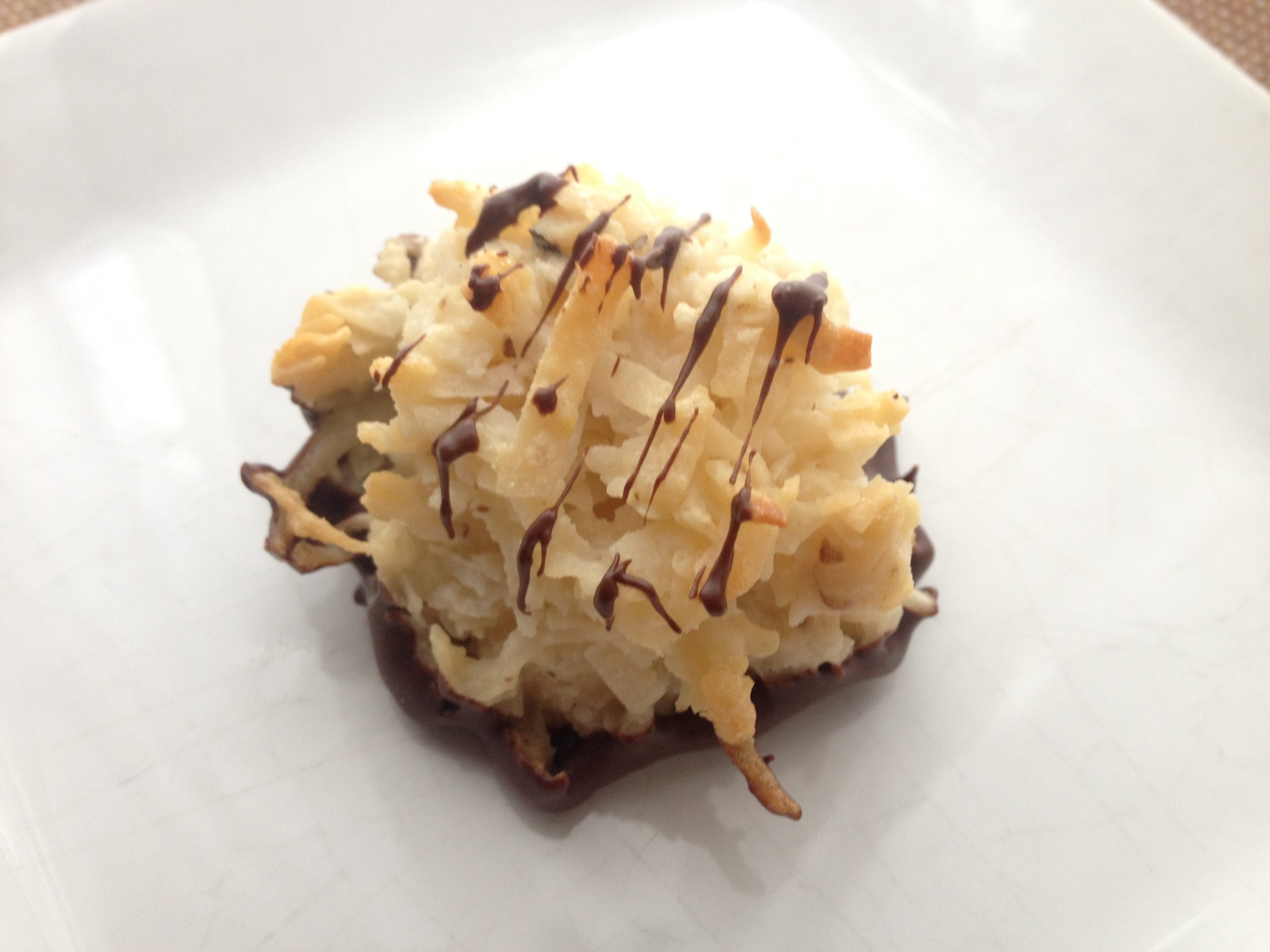 Recipe : Coconut, Vanilla and Walnut Macaroons